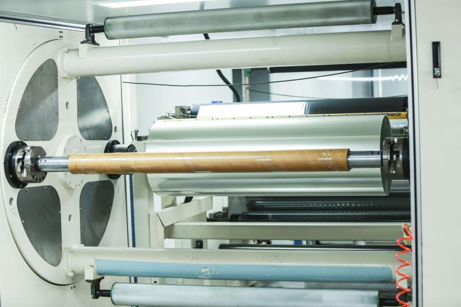 adhesive tape manufacturing process-5